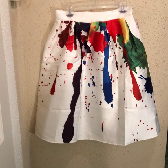 Wearable art, right from the designers showroom. 28 inch waist. 27 inches long - Picture 1 of 7